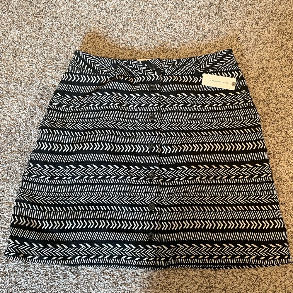 BNWT Anthropologie Maeve Black Button Patterned Skirt Size 12